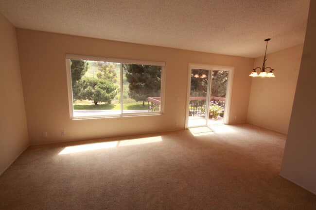 Building Photo - 4075 Rosenda Ct