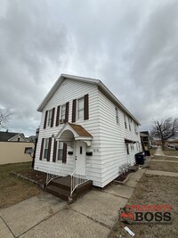 Building Photo - 104 E William St