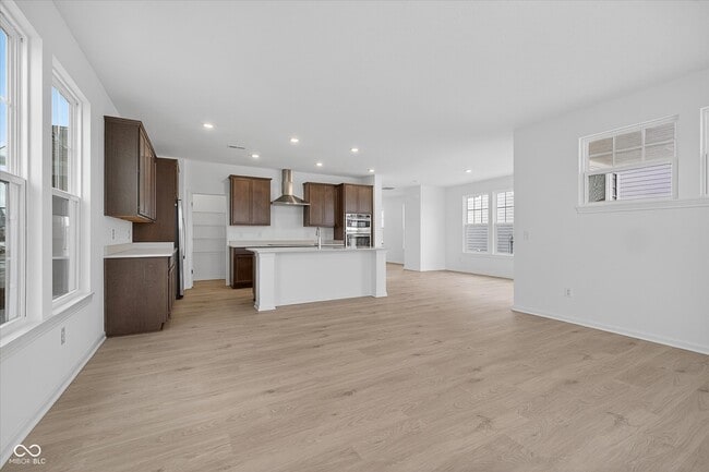 Building Photo - 15946 Meadow Frost Ct