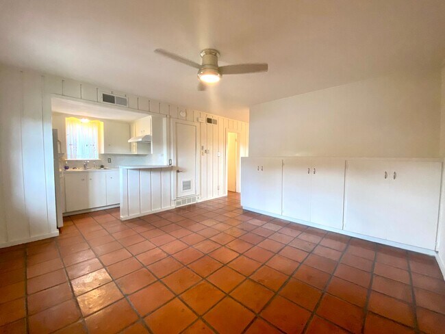 Building Photo - Blue Ridge Trail