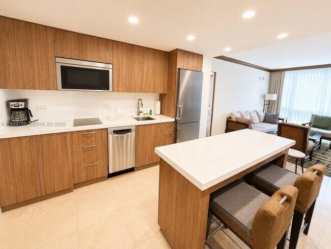 Building Photo - 6801 Collins Ave
