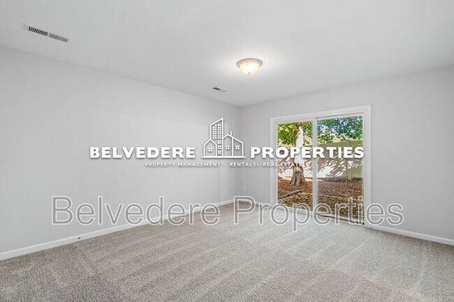 Building Photo - 14 Dunlevy Way