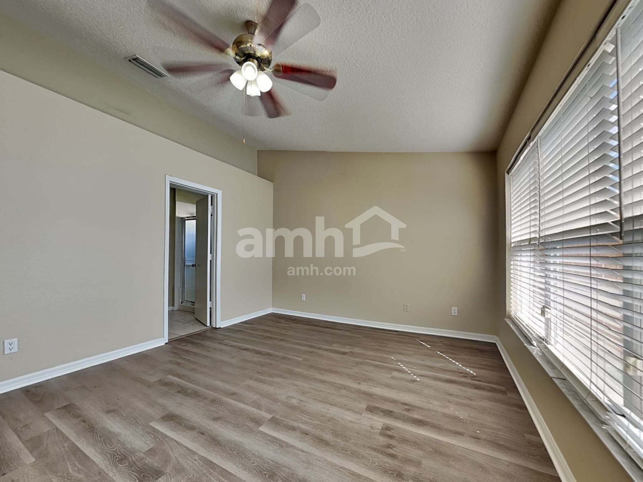 Building Photo - 29812 Morningmist Dr