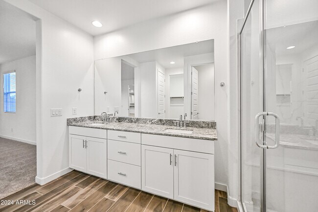 Building Photo - 7574 W Jackrabbit Ln