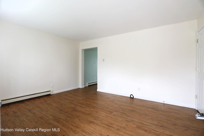 Building Photo - 87 Delaware St