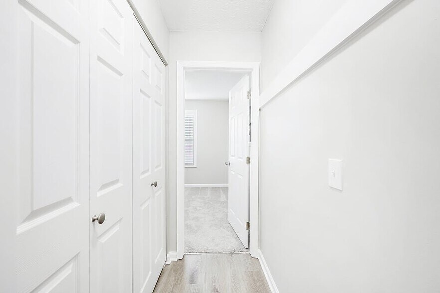 Building Photo - 608 Brentmeadow Cir