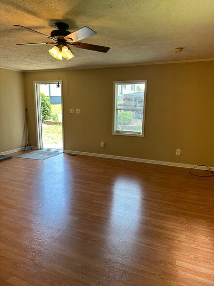 Building Photo - 358 GA-254