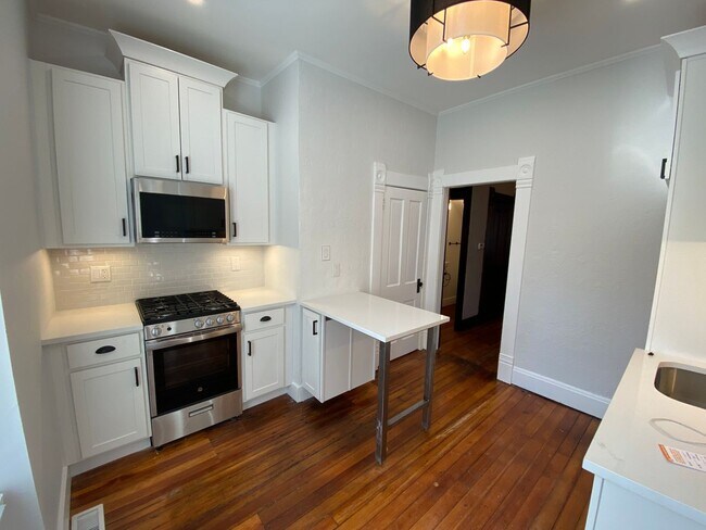 Building Photo - Price Ave 49-51 NCR