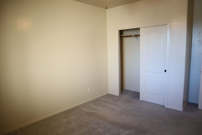 Building Photo - A Home You Have To See To Believe!!!