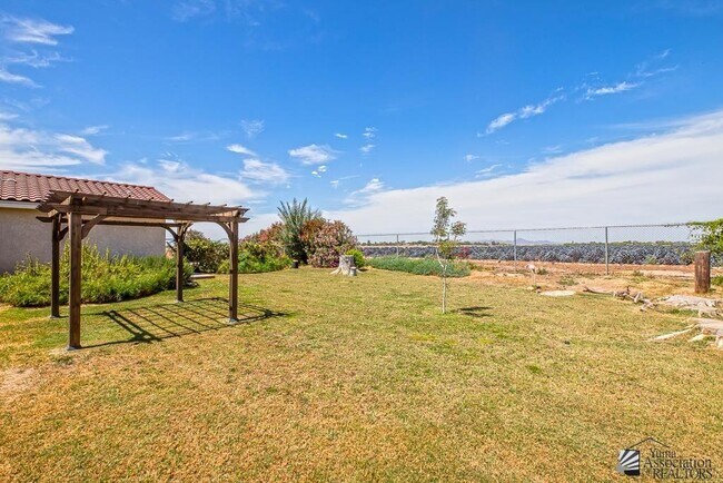 Building Photo - 4296 W County 15th St