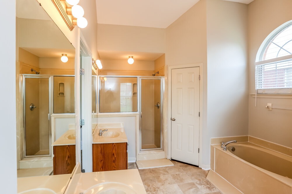 Building Photo - 4832 Ashcroft Dr