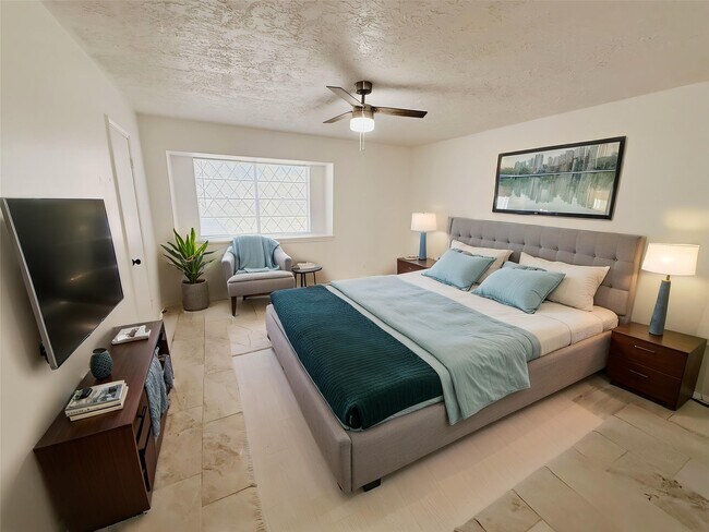 Building Photo - 9231 Friendship Rd