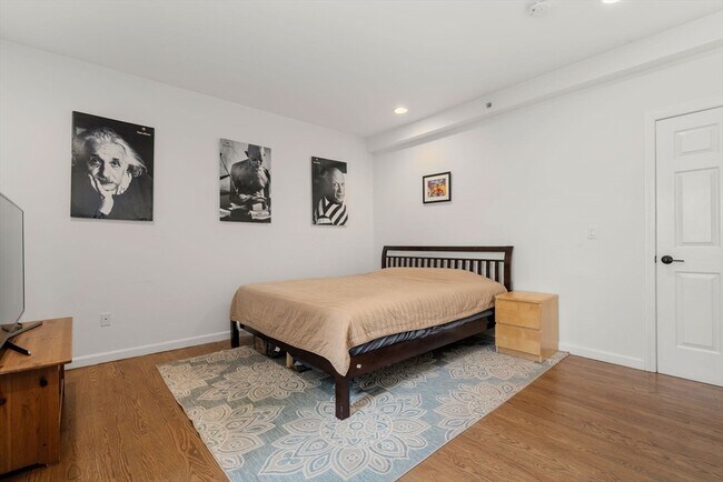 Building Photo - 112 Highland Ave