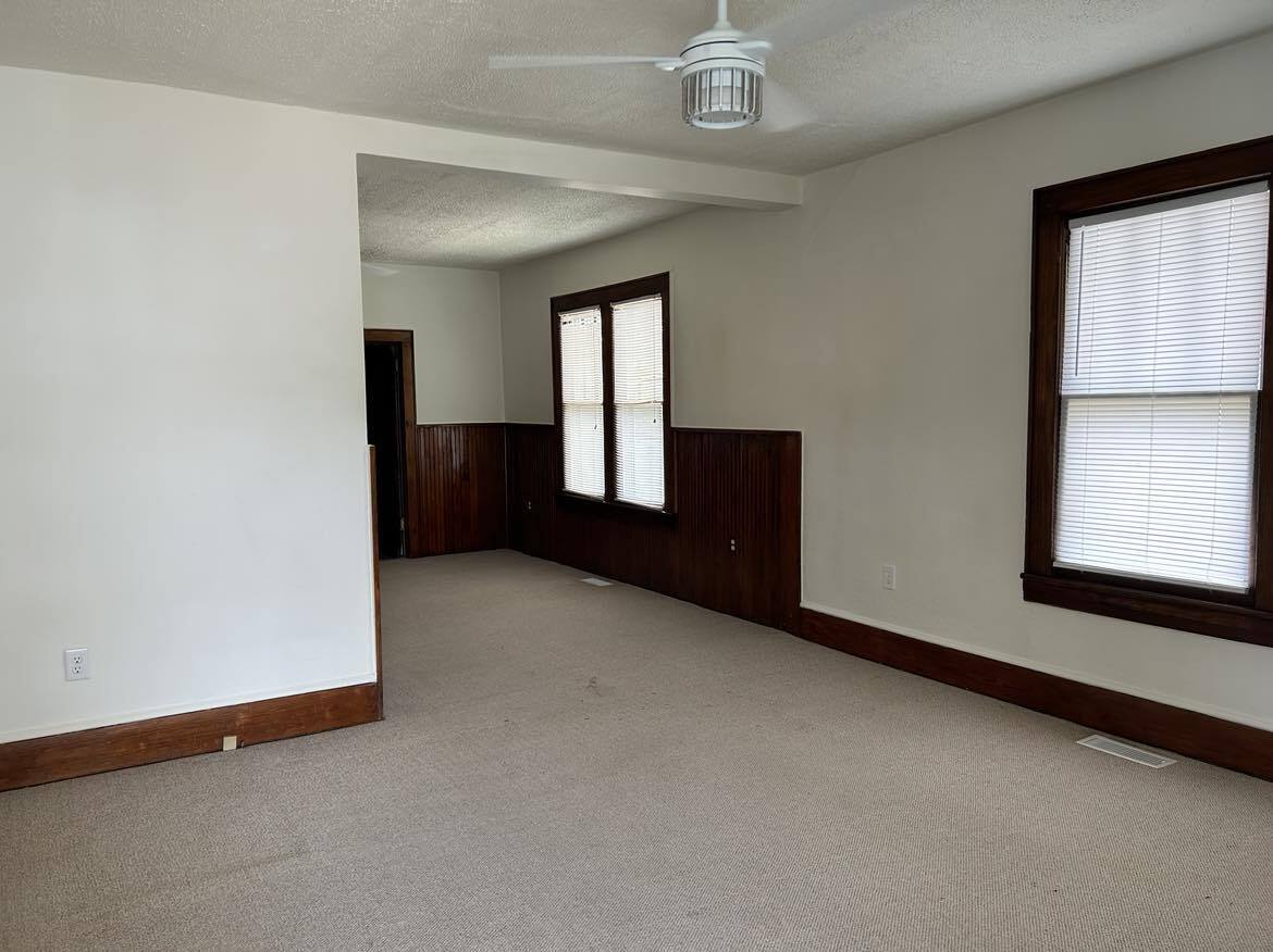 Entry view living/dining2 - 2317 Moir St NE