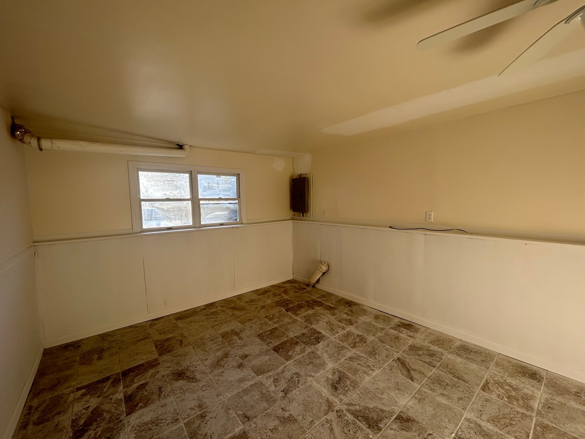 Building Photo - 24 Huron Ave