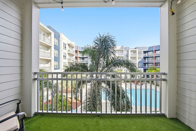 Building Photo - 1700 W Cleveland St