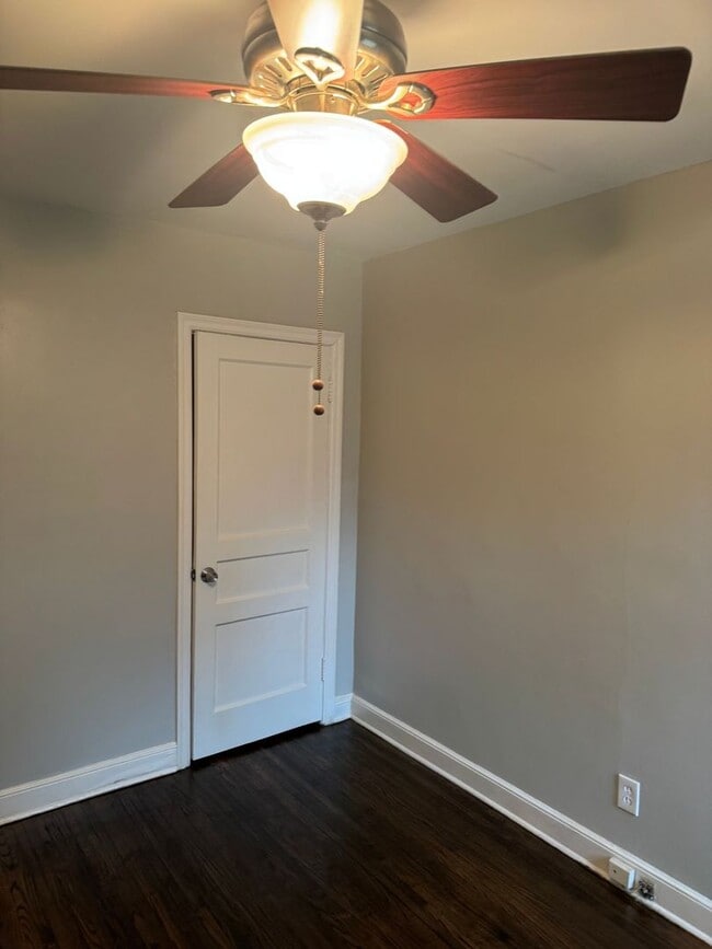 Building Photo - 157 Roberta Dr