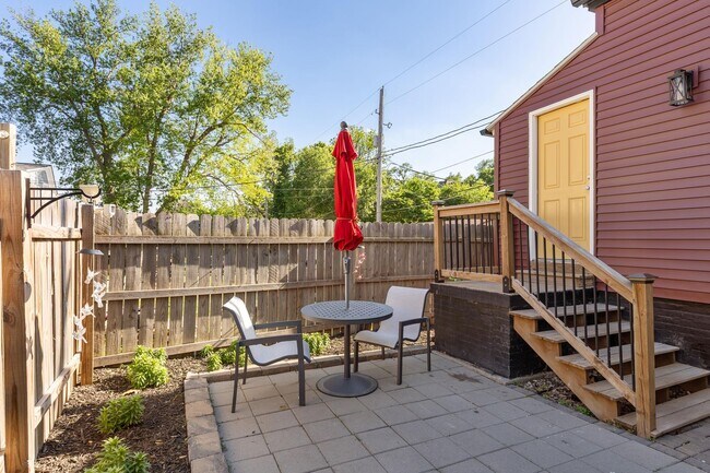 Building Photo - 3009 Poppleton Ave