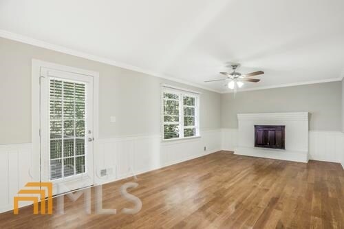 Building Photo - 688 Planters Row SW