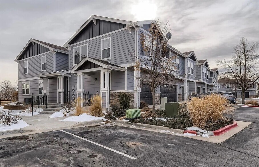 Primary Photo - 17381 Waterhouse Cir
