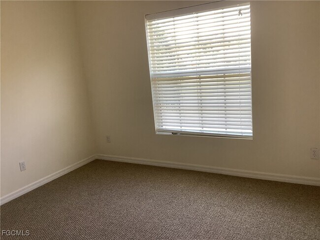 Building Photo - 11746 Eros Rd