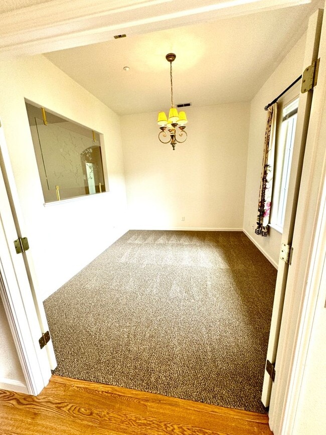 Building Photo - Adult 55+ Lovely Home in Springfield @ Whitney Oaks with a View