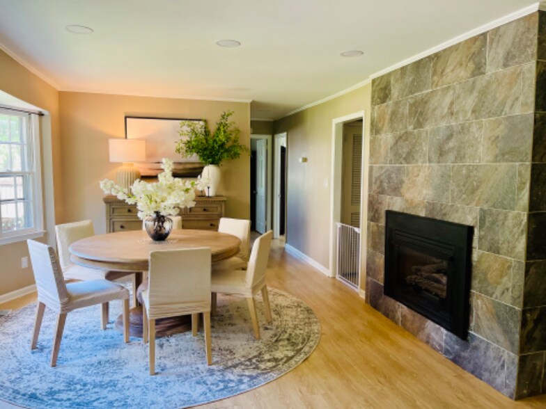 Building Photo - 4801 Kennedy St