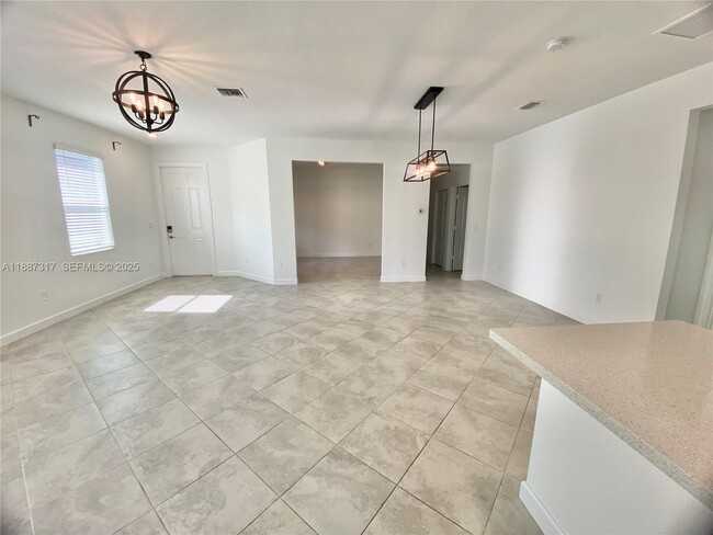 Building Photo - 7879 NW Greenbank Cir