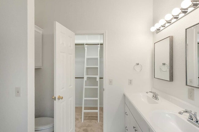 Building Photo - 17111 Jigsaw Pathway