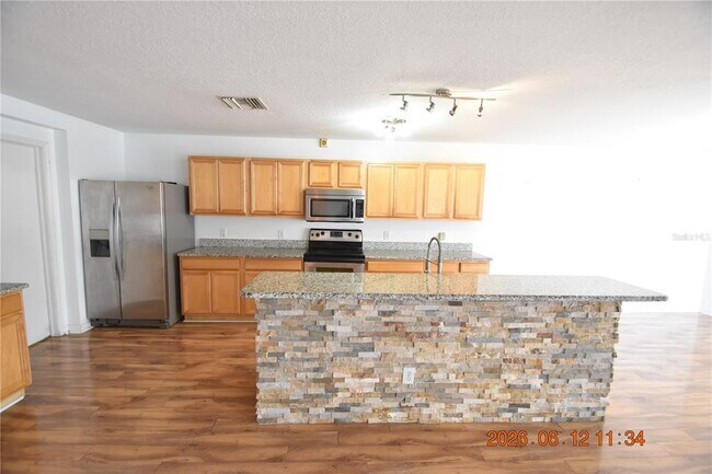 Building Photo - 10924 Subtle Trail Dr