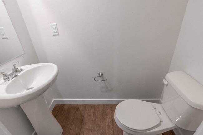 Building Photo - 16852 N Idaho Center Blvd