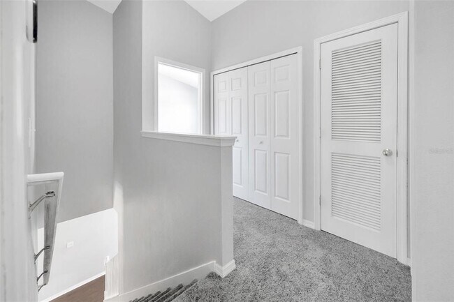 Building Photo - 6106 Olivedale Dr