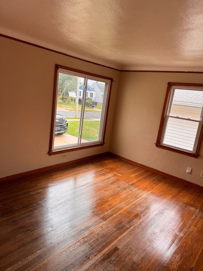 Building Photo - 12405 Reindeer Ave