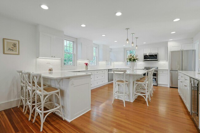 Building Photo - 46 Griffen Ave