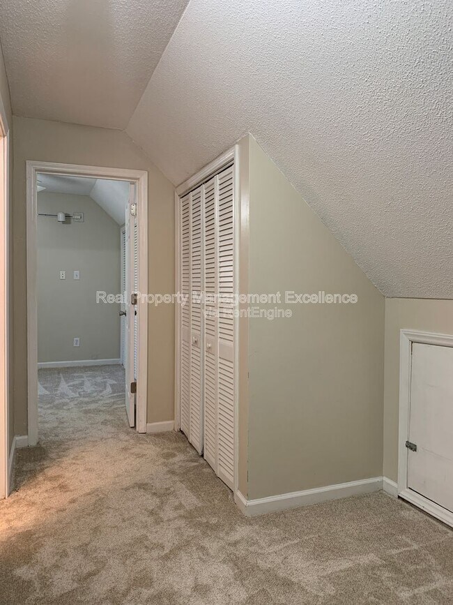 Building Photo - 4437 Whisperwood Dr