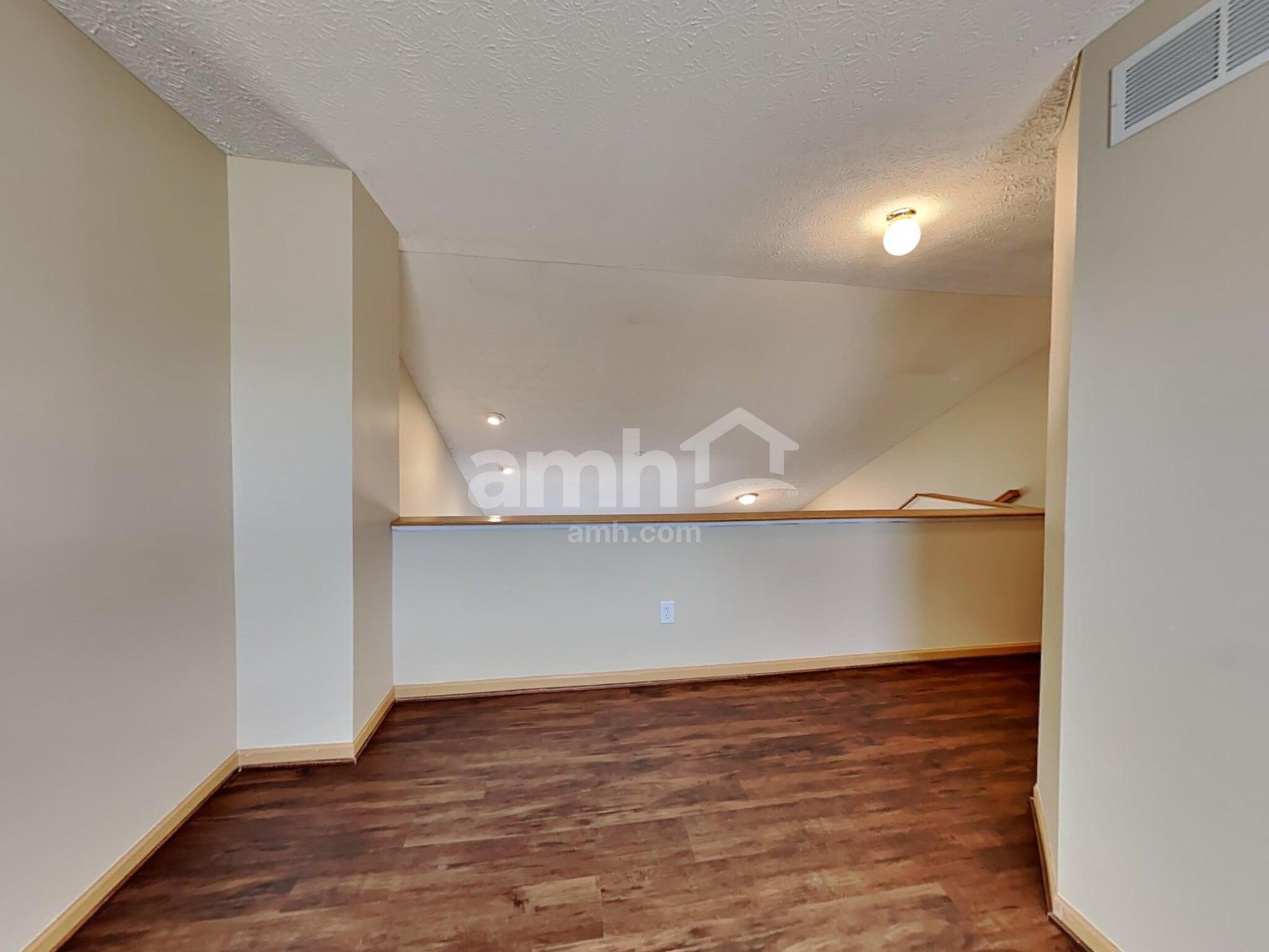 Building Photo - 5547 Glenchester Dr