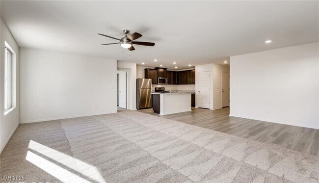 Building Photo - 610 Abrazar Ave