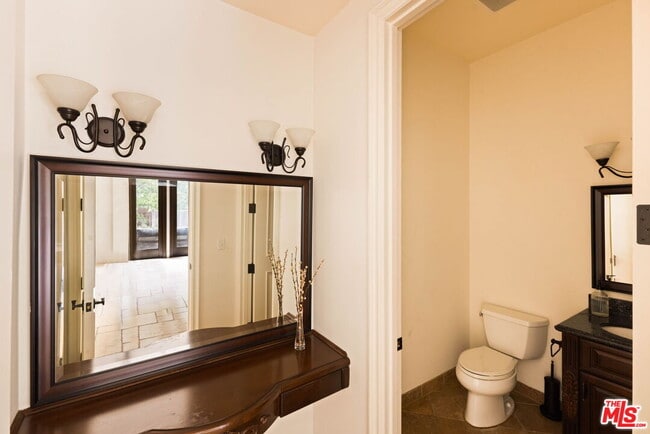Building Photo - 4822 Valjean Ave
