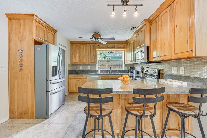 Building Photo - 10444 Copperwood Dr
