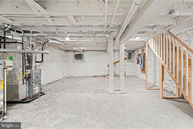 Building Photo - 3034 Arunah Ave