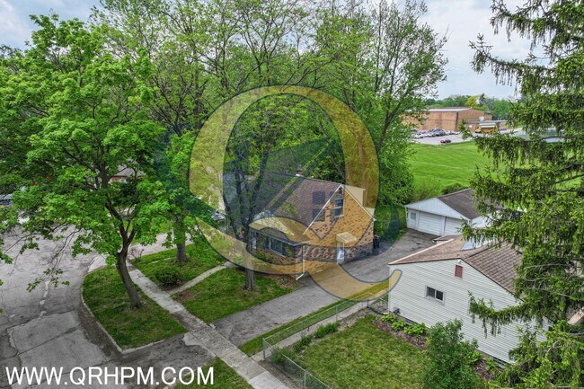 Building Photo - Available Now!!! 4 Bed, 2.5 Bath!!