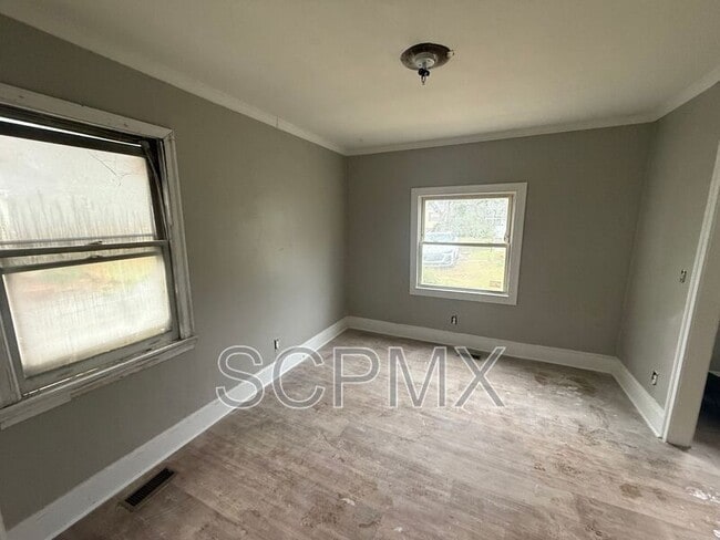 Building Photo - 125 Carolina Ave