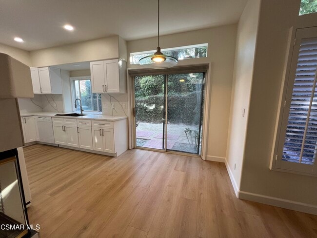 Building Photo - 4783 Rhapsody Dr