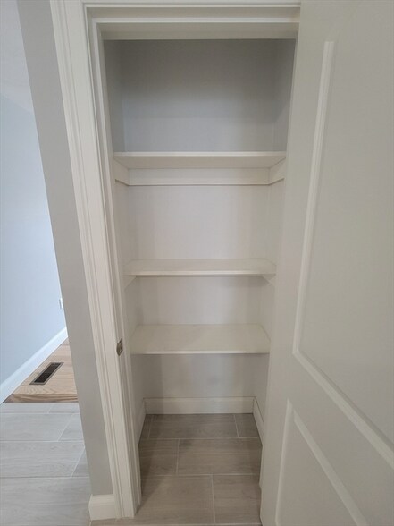 Building Photo - 53 N Arlington St