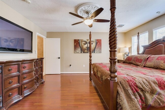 Building Photo - 13206 Chriswood Dr