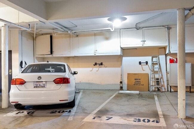 Building Photo - 444 Francisco St