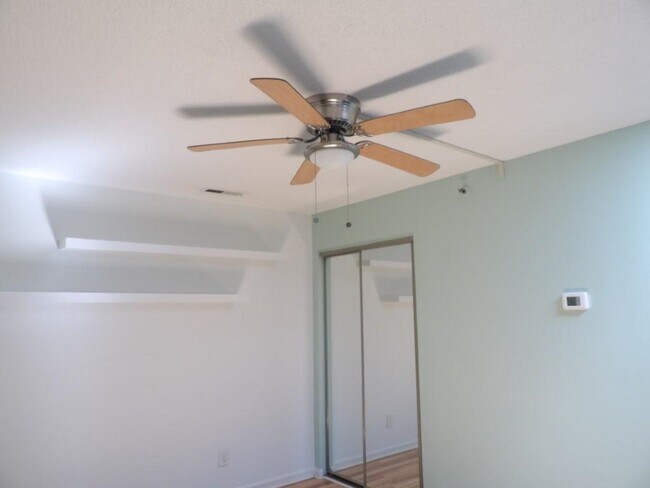 Building Photo - 1100 Possum Trot Rd