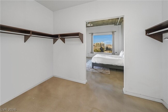 Building Photo - 900 S Las Vegas Blvd