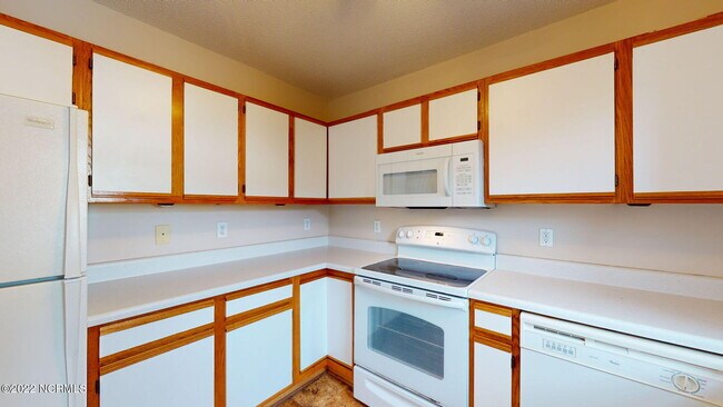 Building Photo - 88 Century Ct