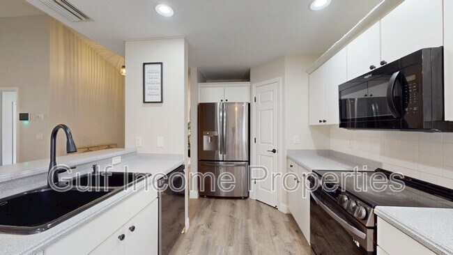 Building Photo - 4026 Banbury Cir